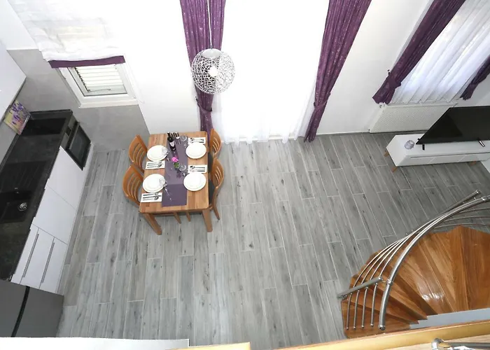 Kristian Апартаменты *